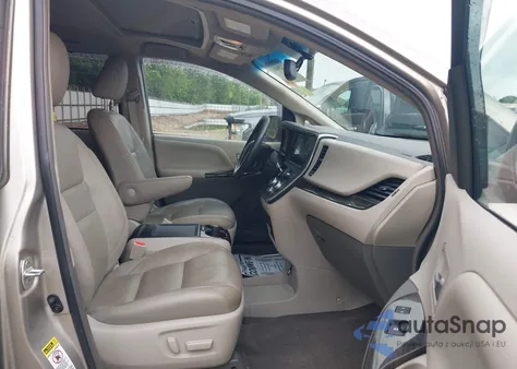 2016 Toyota Sienna Limited 7 Passenger/Limited Premium 7 Passenger/Xle 7 Passenger/Xle 8 Passenger z USA, uszkodzony, nr VIN 5TDYK3DC7GS751705